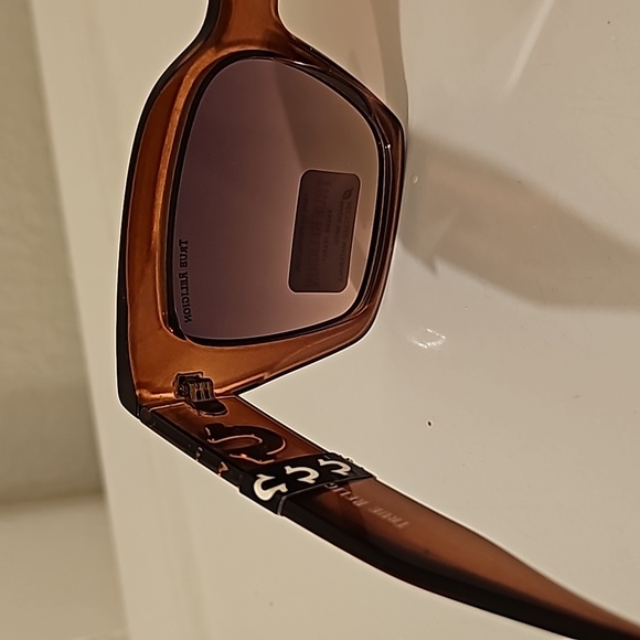 Rarest mst classy best true religion sunglasses ever made for females - Picture 11 of 12
